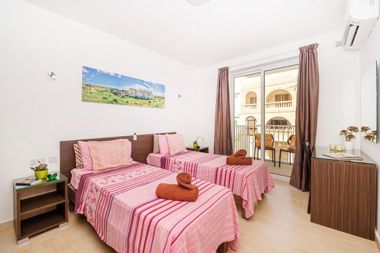 Summer Breeze Comfort Sunny Apartments Close To The Sandy Beaches - By Getawaysmalta Mellieħa Exterior foto