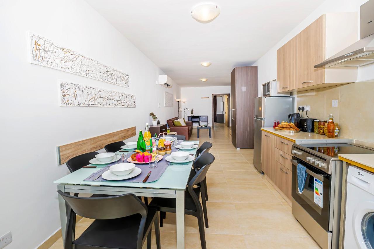 Summer Breeze Comfort Sunny Apartments Close To The Sandy Beaches - By Getawaysmalta Mellieħa Exterior foto